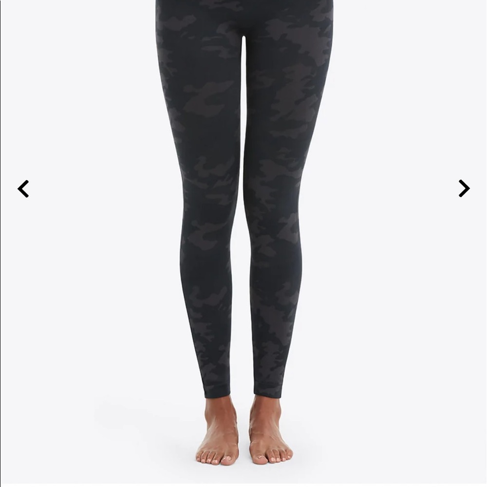 SPANX Black Camo Seamless Leggings